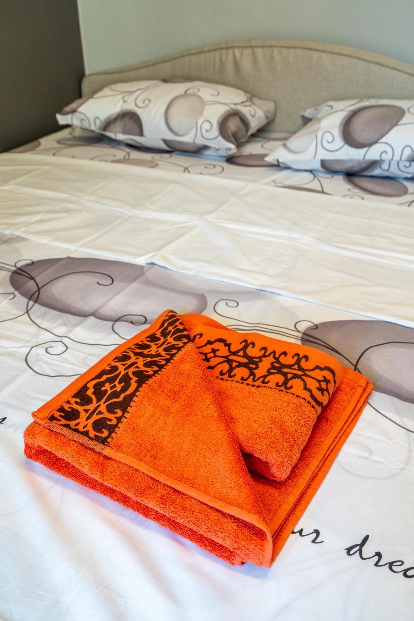 Downtown Apartment Eymi Sofia Luaran gambar